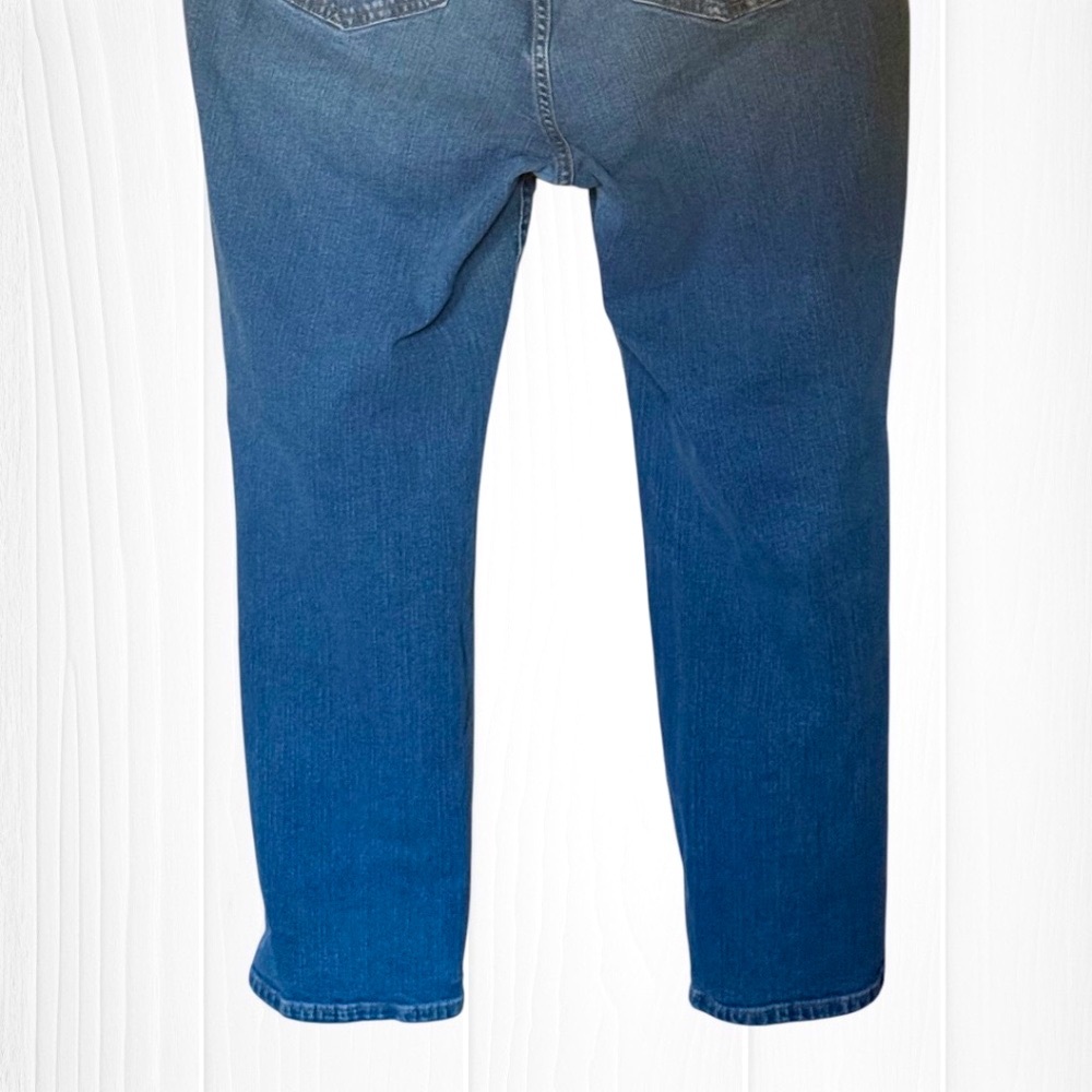TORRID Perfect Boyfriend Vintage Stretch Mid-Rise Jeans - Picture 12 of 16